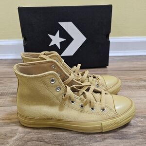 Converse Chuck Taylor All Star Suede UNISEX HIGH TOP SHOE